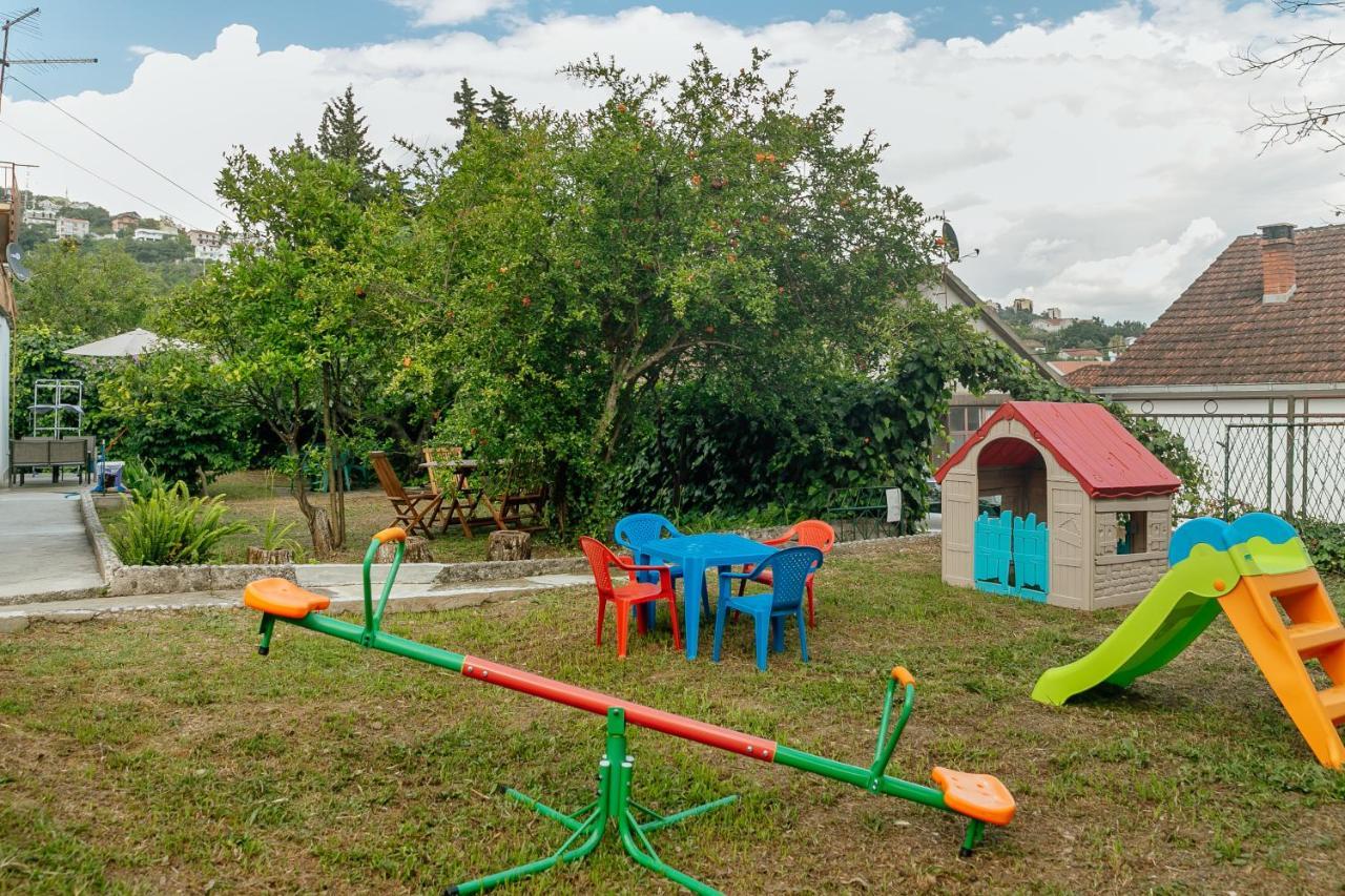 Green Garden Apartments Херцег-Нови Экстерьер фото
